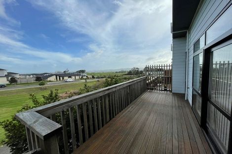 Photo of property in 9 Kapuarangi Lane, Papakura, 2110