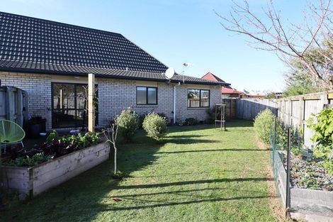 Photo of property in Villa Estate, 60/55 Armstrong Avenue, Carterton, 5713