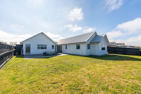 Photo of property in 76 Huka Heights Drive, Rangatira Park, Taupo, 3330