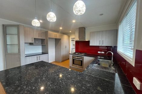 Photo of property in 25 Astley Avenue, New Lynn, Auckland, 0600