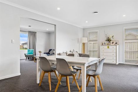 Photo of property in 6 Bamber Crescent, Halswell, Christchurch, 8025