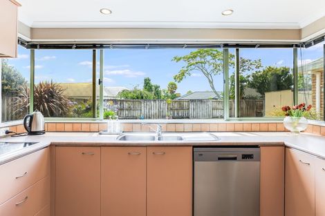 Photo of property in 20 Admiral Crescent, Flagstaff, Hamilton, 3210