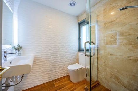 Photo of property in 48b Peter Terrace, Castor Bay, Auckland, 0620