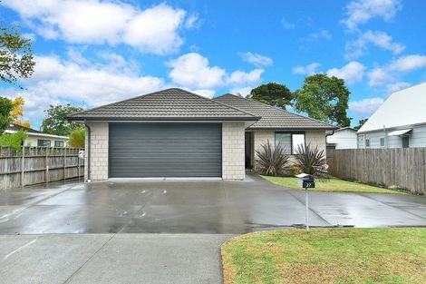 Photo of property in 27 The Circle, Manly, Whangaparaoa, 0930