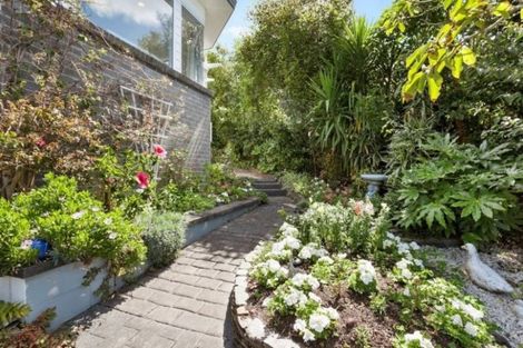 Photo of property in 2/70 Churchill Road, Murrays Bay, Auckland, 0630