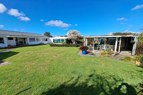 Photo of property in 97 Broadway, Waitara, 4320