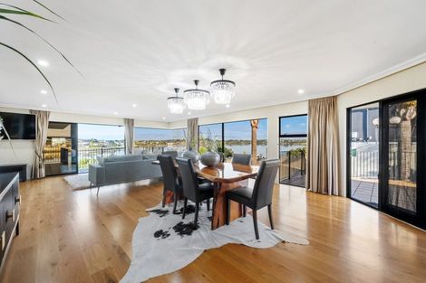 Photo of property in 38 Venus Place, Half Moon Bay, Auckland, 2012