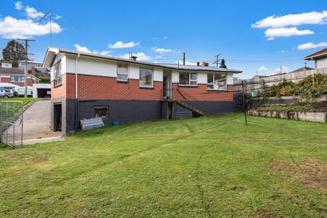 Photo of property in 12 Waldron Crescent, Green Island, Dunedin, 9018