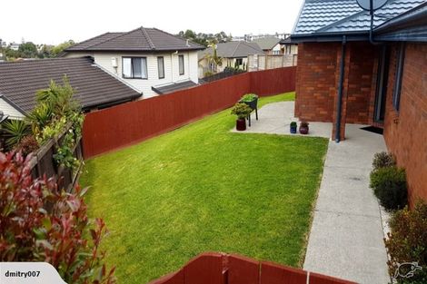 Photo of property in 11 Meharg Place, Fairview Heights, Auckland, 0632