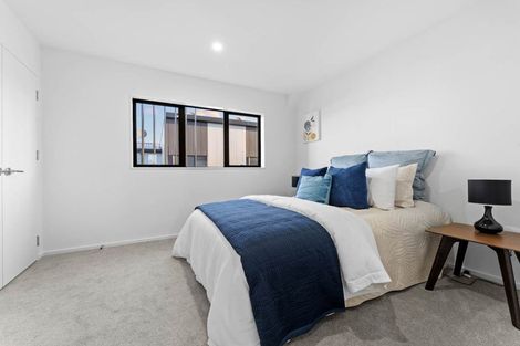 Photo of property in 9 Dotterel Place, Westgate, Auckland, 0614