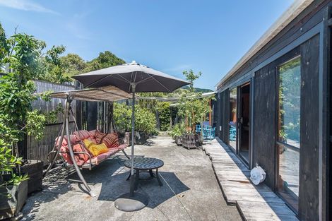 Photo of property in 14 Elizabeth Street, Waikanae, 5036