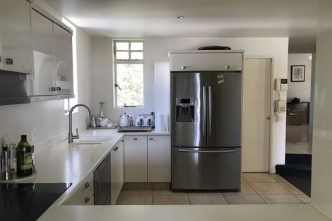 Photo of property in 4/154 Oriental Parade, Oriental Bay, Wellington, 6011