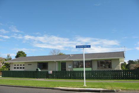 Photo of property in 8 Queens Road, Glen Avon, New Plymouth, 4312