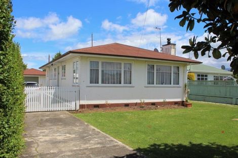 Photo of property in 22 Christian Street, Dannevirke, 4930