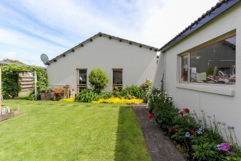 Photo of property in 6 Iwa Iti Street, Waitara, 4320