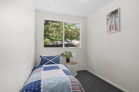 Photo of property in 21a Omapere Street, Whitby, Porirua, 5024
