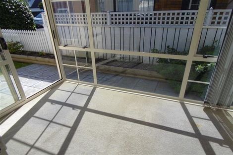 Photo of property in 42a Wallace Place, Westown, New Plymouth, 4310