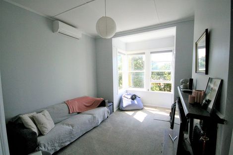 Photo of property in 6 Queens Drive, Kilbirnie, Wellington, 6022