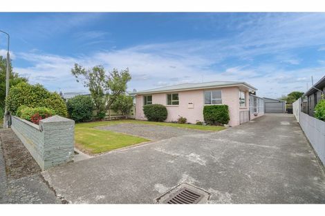 Photo of property in 17 Conyers Street, Georgetown, Invercargill, 9812