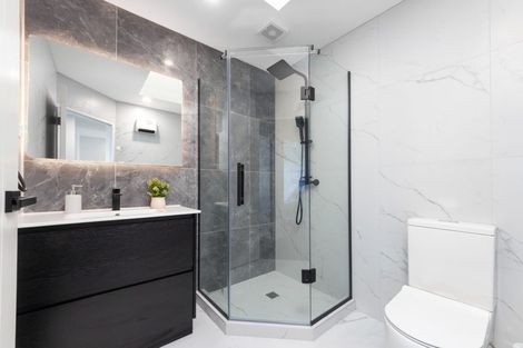 Photo of property in 3/3153 Great North Road, New Lynn, Auckland, 0600