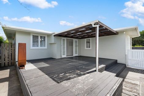 Photo of property in 19 Shrimpton Road, Haumoana, 4102