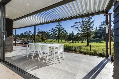 Photo of property in 18 Lucas Creek Way, Albany, Auckland, 0632