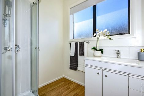 Photo of property in 266 Wainoni Road, Avondale, Christchurch, 8061