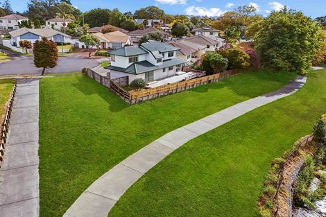 Photo of property in 1/7 Marbeth Court, Botany Downs, Auckland, 2010
