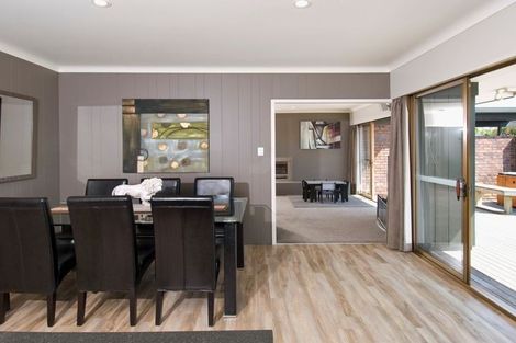 Photo of property in 101 Glenmore Road, Sunnyhills, Auckland, 2010