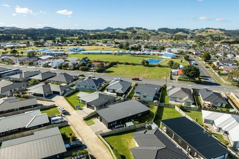 Photo of property in 2 Tupeia Lane, Tikipunga, Whangarei, 0112