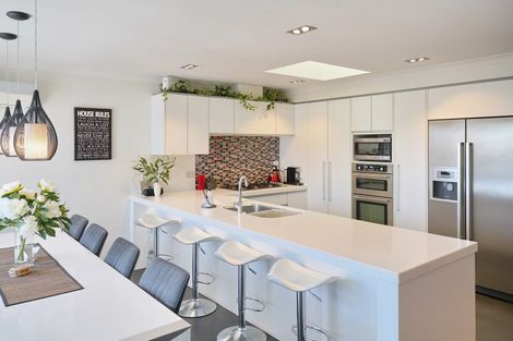 Photo of property in 42 Mokihi Gardens, Hillmorton, Christchurch, 8024