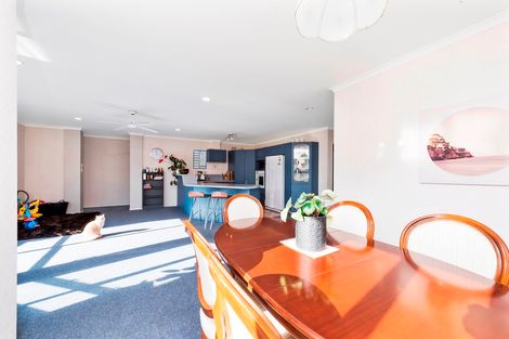 Photo of property in 73 Santa Monica Drive, Papamoa Beach, Papamoa, 3118