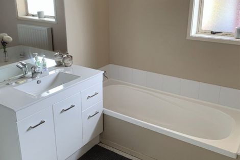 Photo of property in 291a Cambridge Road, Hillcrest, Hamilton, 3216