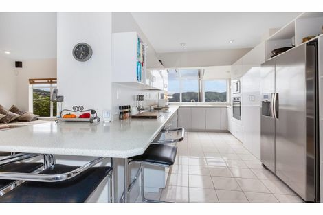 Photo of property in 15 George Gee Drive, Korokoro, Lower Hutt, 5012