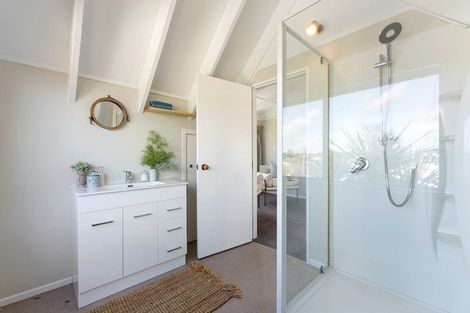 Photo of property in 25 Tobys Way, Waikanae Beach, Waikanae, 5036