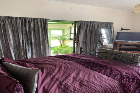 Photo of property in 9 Shamrock Street, Takaro, Palmerston North, 4412