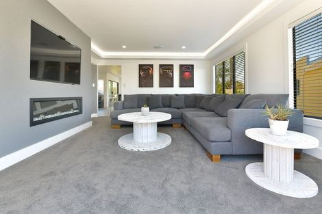 Photo of property in 353 Gulf Harbour Drive, Gulf Harbour, Whangaparaoa, 0930