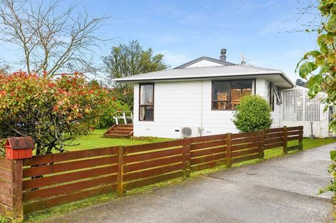 Photo of property in 6 Luke Place, Fairy Springs, Rotorua, 3015