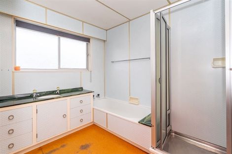 Photo of property in 3 Mcneil Street, Balclutha, 9230