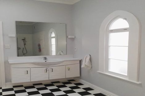 Photo of property in 62 Honiana Te Puni Street, Aro Valley, Wellington, 6021