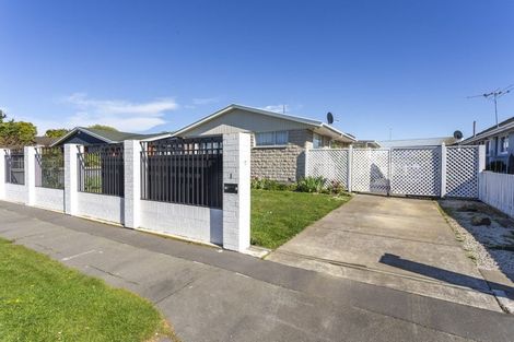 Photo of property in 8 Gow Place, Woolston, Christchurch, 8062
