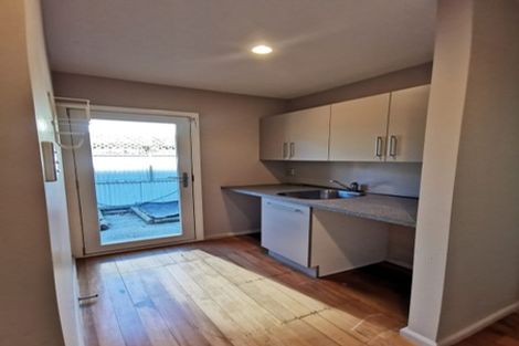 Photo of property in 112 Hamilton Avenue, Ilam, Christchurch, 8041