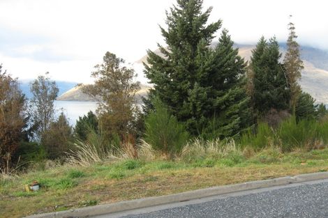 Photo of property in 10 Matau Place, Fernhill, Queenstown, 9300