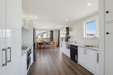 Photo of property in 56 Tutaenui Road, Marton, 4710