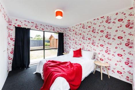 Photo of property in 77 Pacific Drive, Fitzherbert, Palmerston North, 4410