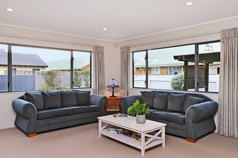 Photo of property in 141a Auckland Road, Greenmeadows, Napier, 4112