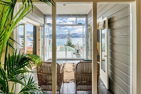 Photo of property in 5b Hay Street, Oriental Bay, Wellington, 6011