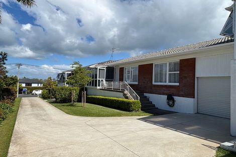 Photo of property in 2/3 Onepoto Road, Hauraki, Auckland, 0622