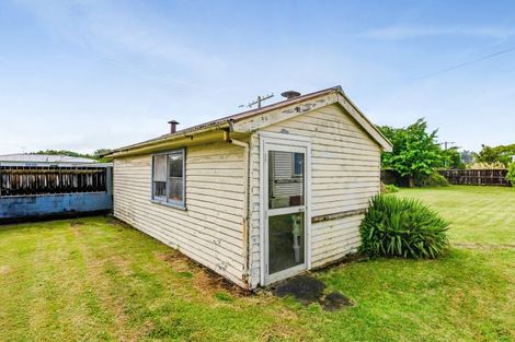 Photo of property in 3 Carrington Street, Inglewood, 4330