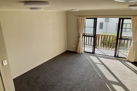 Photo of property in 24/8 Carolina Place, Albany, Auckland, 0632